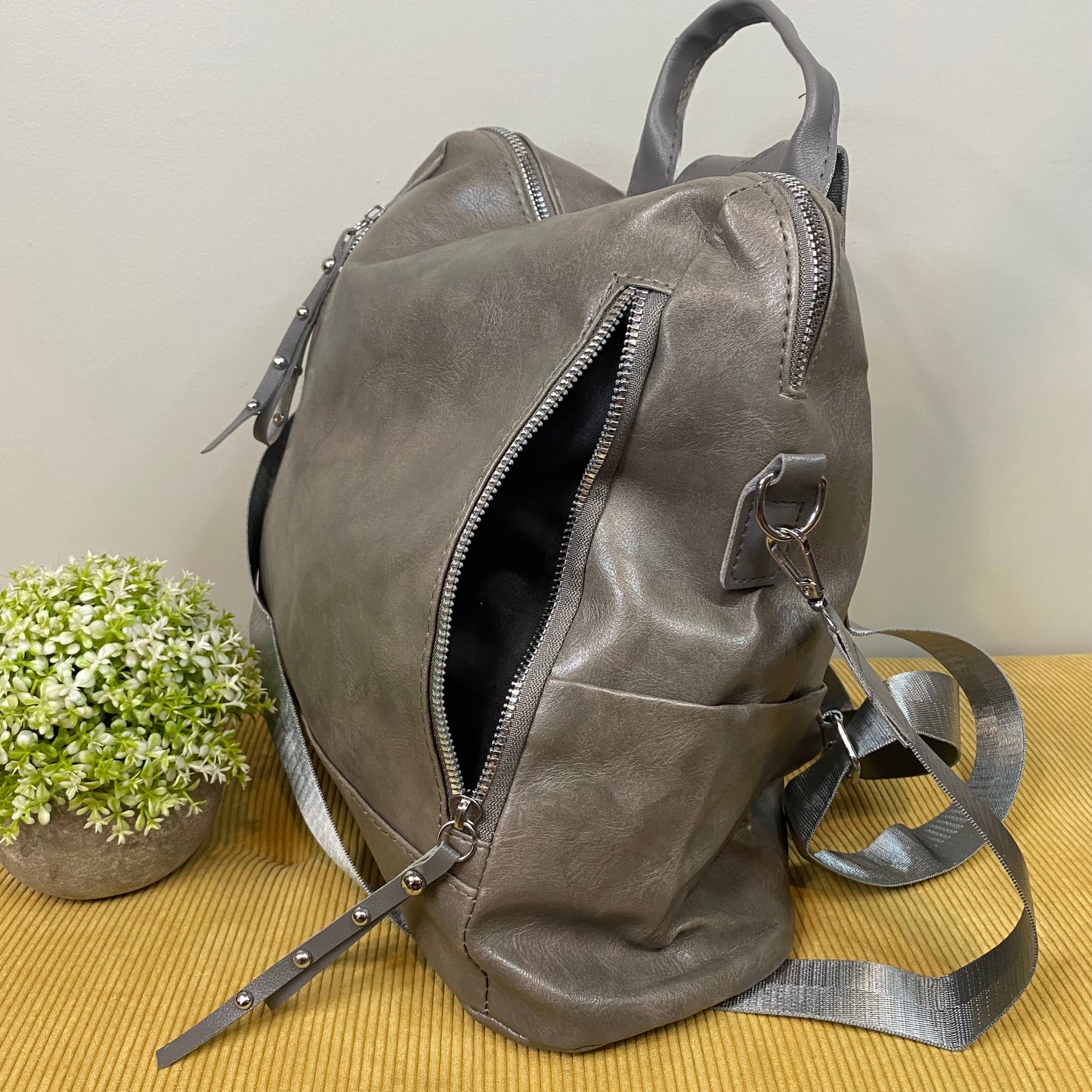 Victoria Backpack