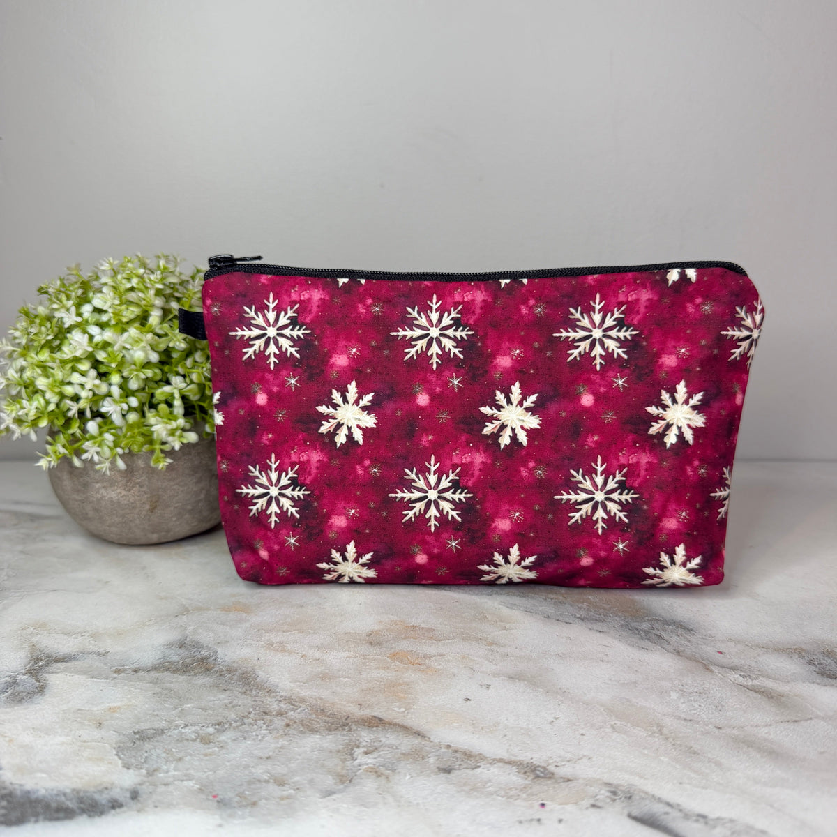 Pouch - Christmas - Snowflake Maroon
