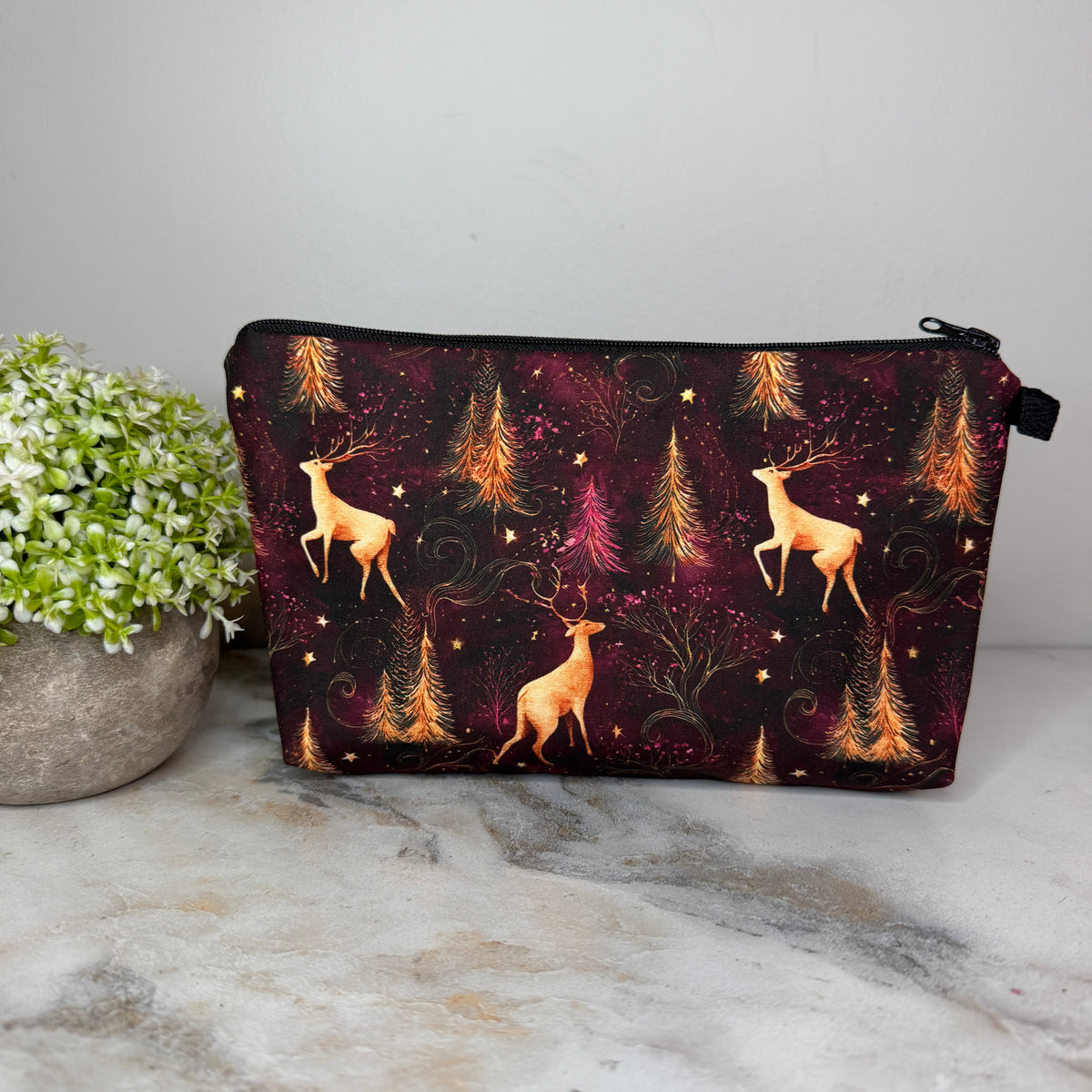 Pouch - Christmas - Reindeer Tree Swirl